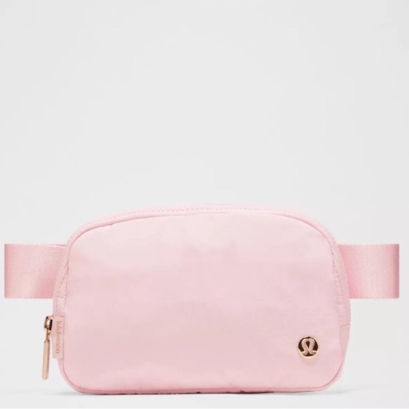 Lululemon Everywhere Belt Bag 1L Blissful Pink NWT - Picture 6 of 7